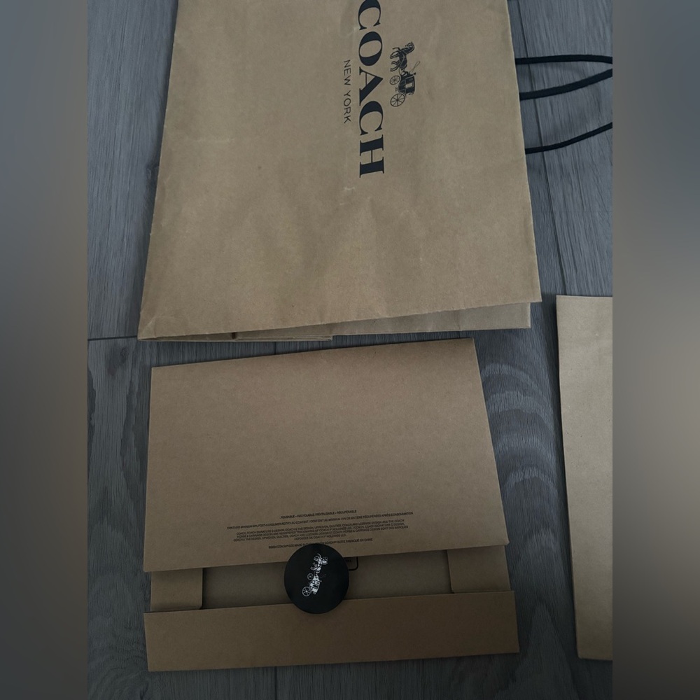 Coach Tan Paper Bags and boxes - Picture 6 of 6